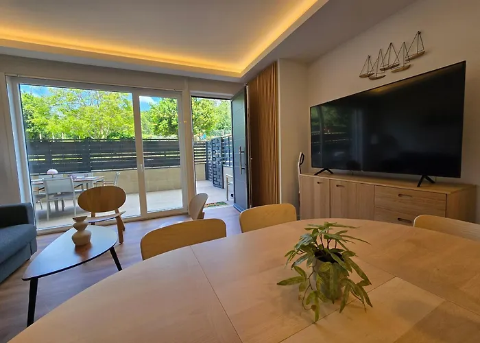 Piso De Lujo Con Gran Terraza